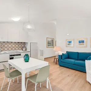 Ca Ai Venti-appartamenti Vista Mare Dalle Colline Vicino A Lucca Apartment