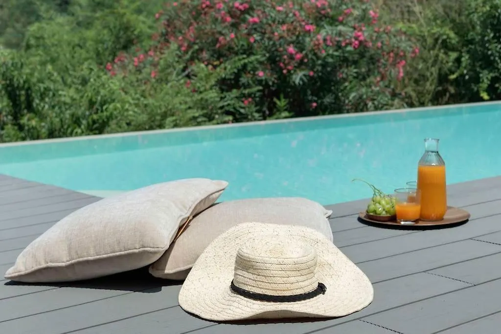 Villa Wright, Toscanaonehh Mommio