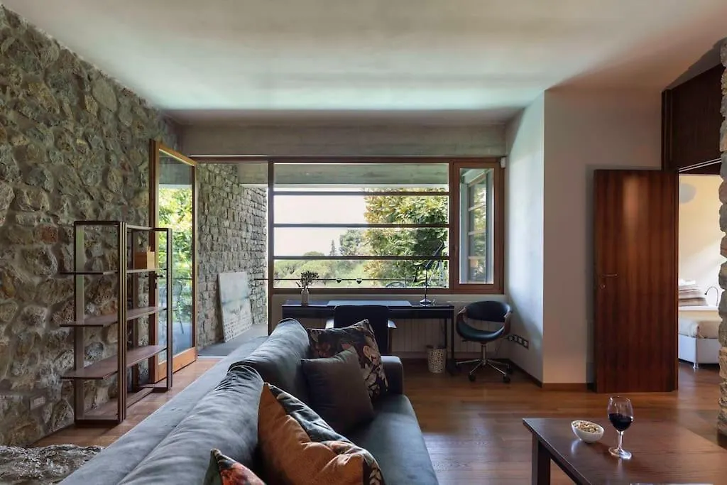 Villa Wright, Toscanaonehh Mommio