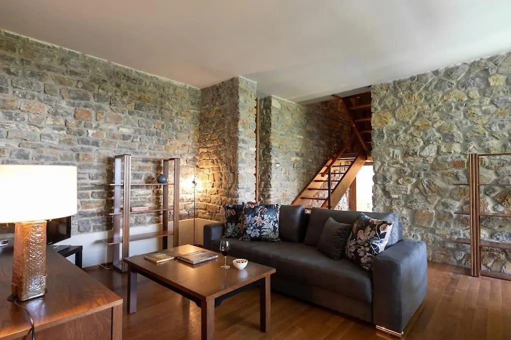Villa Wright, Toscanaonehh Mommio