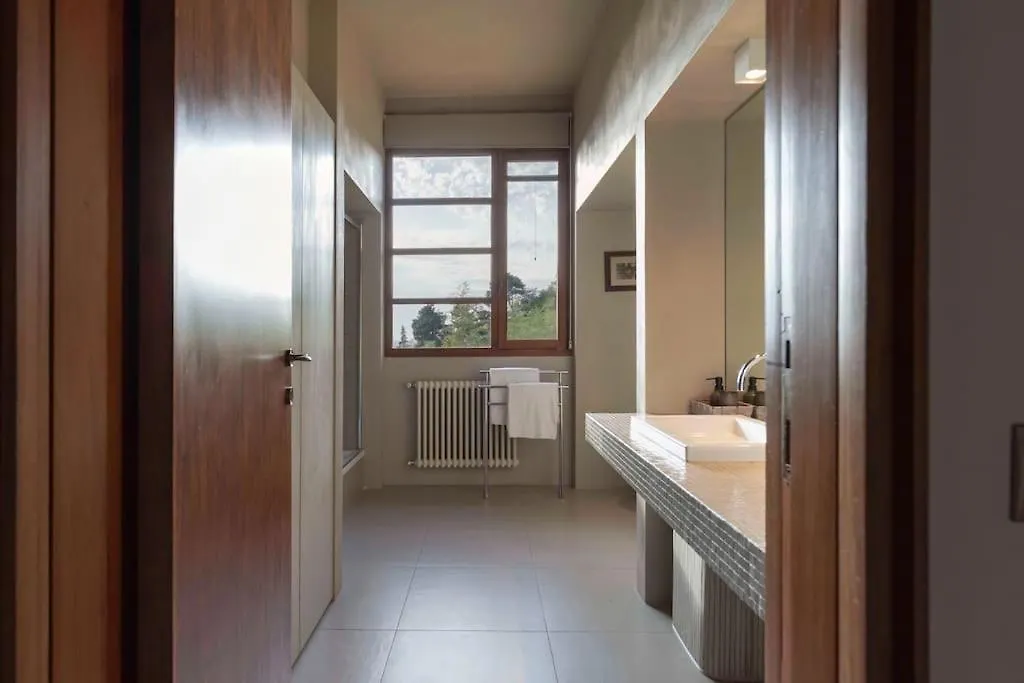 Villa Wright, Toscanaonehh Mommio