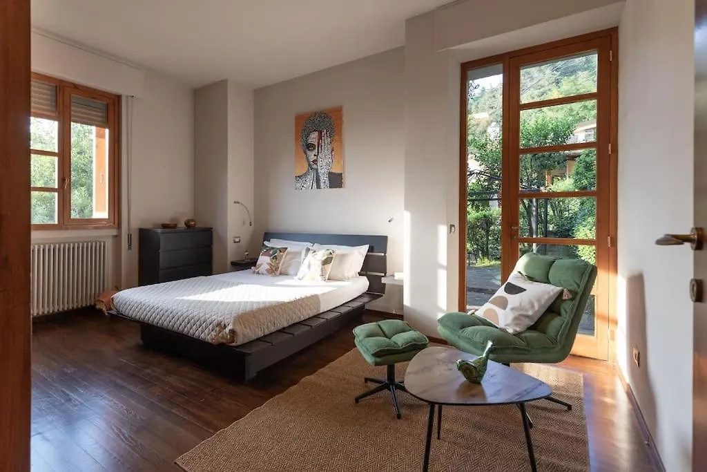Villa Wright, Toscanaonehh Mommio 0*,  Italy